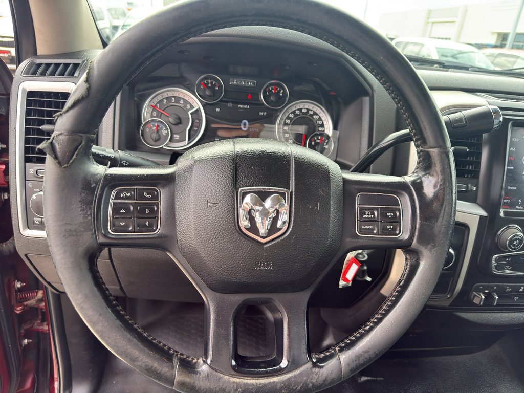 Used 2018 RAM 3500 SLT w/ Luxury Group AWD/4WD image 16