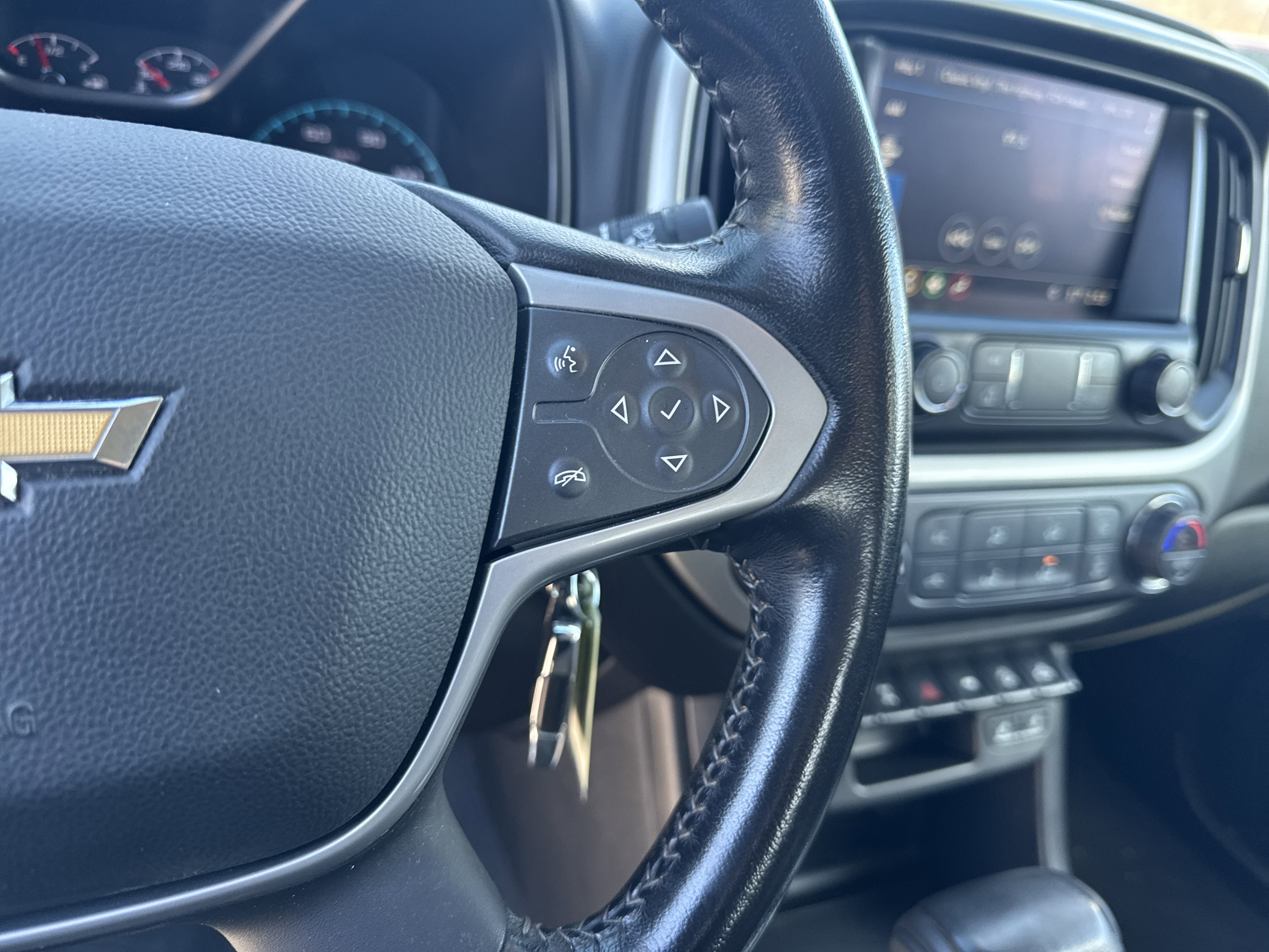 Used 2021 Chevrolet Colorado ZR2 w/ ZR2 Dusk Special Edition image 19