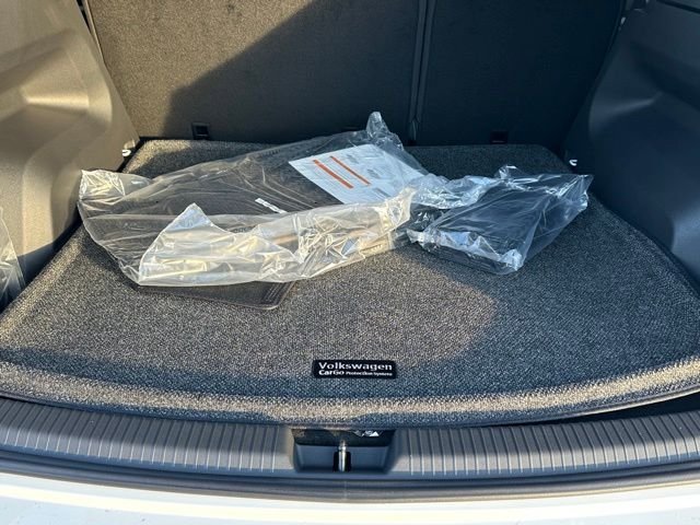 New 2026 Volkswagen Atlas Cross Sport SEL R-Line image 14