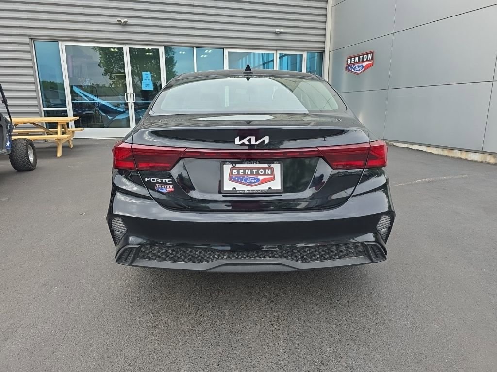 Used 2024 Kia Forte LXS image 10