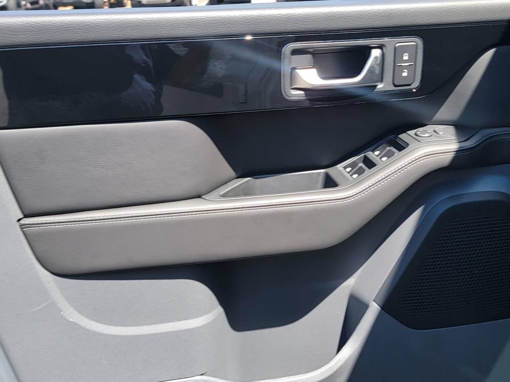 New 2025 INEOS Grenadier Station Wagon AWD/4WD image 12