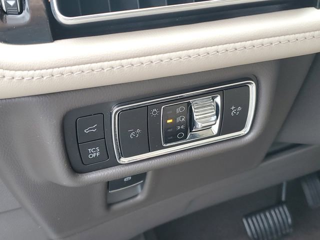 Certified 2023 Lincoln Nautilus FWD w/ Premium Package image 13