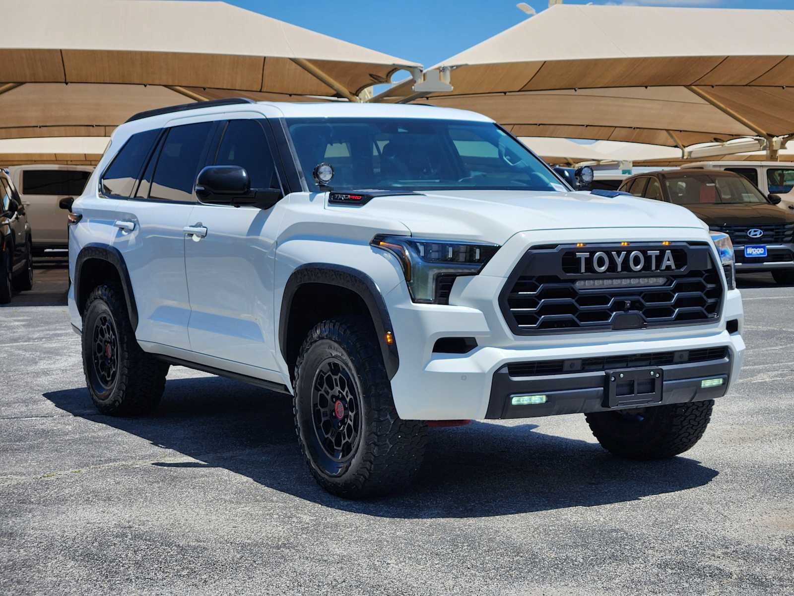 Used 2023 Toyota Sequoia TRD Pro AWD/4WD image 3