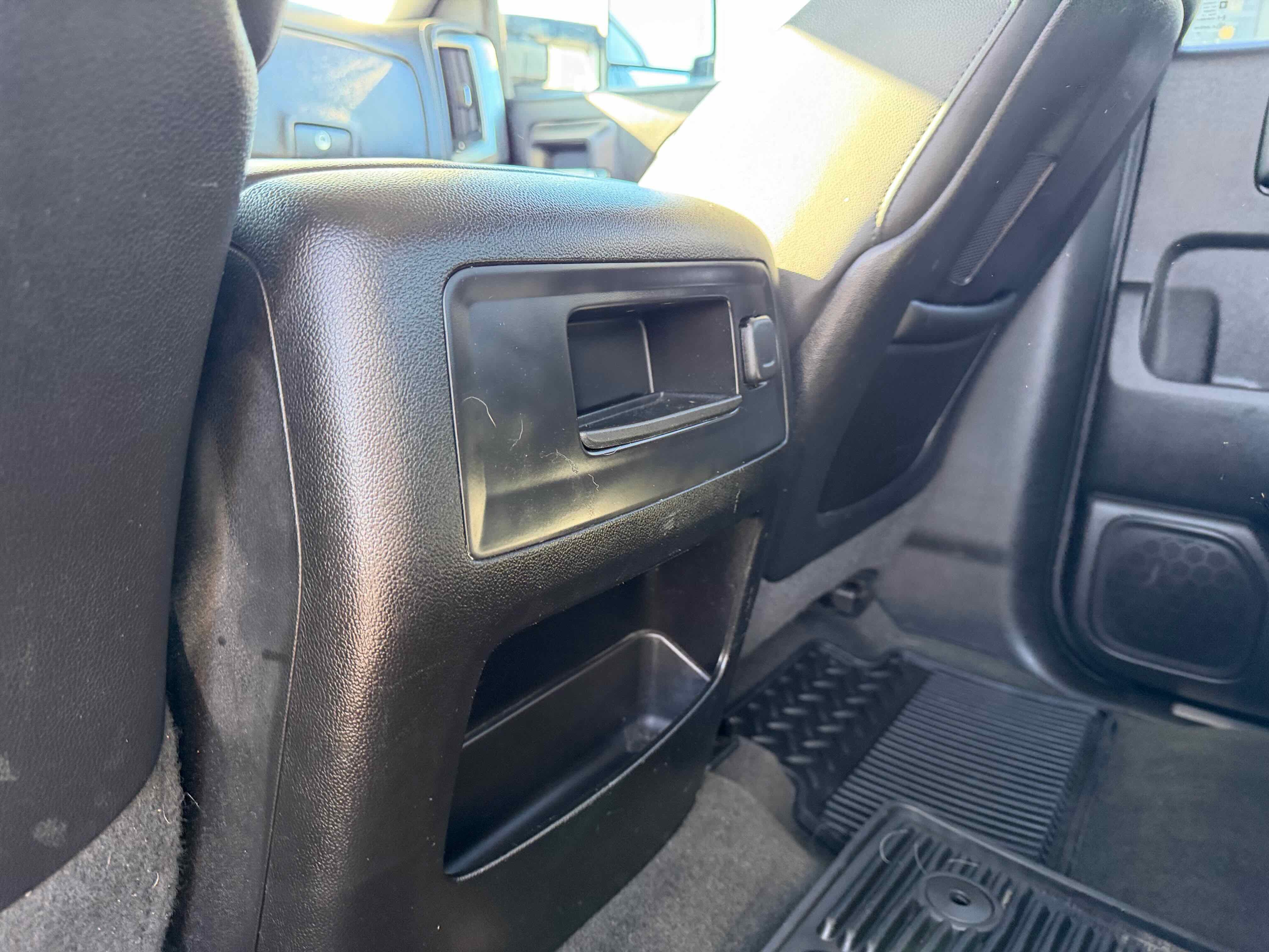 Used 2015 Chevrolet Silverado 2500 LTZ w/ LTZ Plus Package image 28