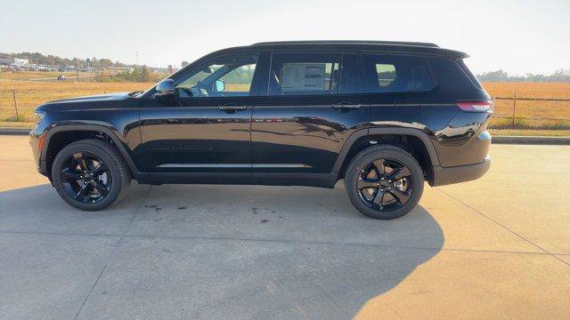 New 2025 Jeep Grand Cherokee L Altitude RWD image 6