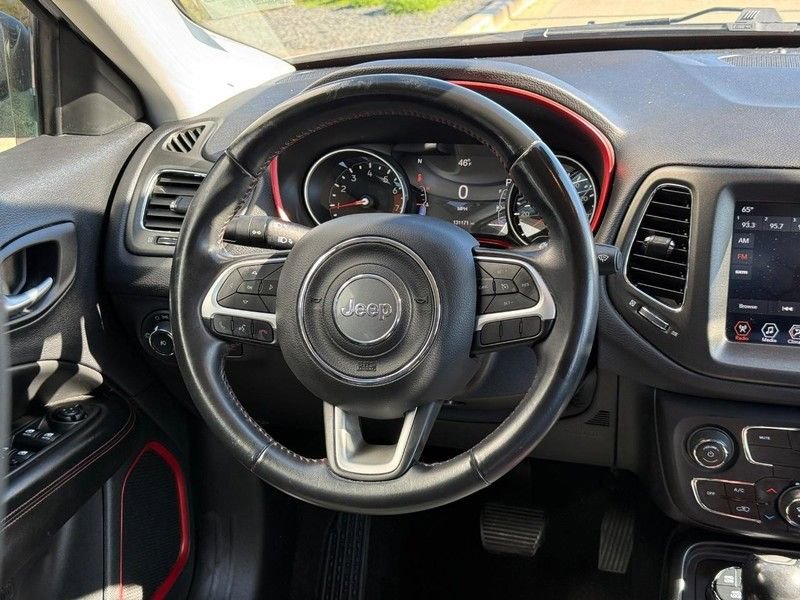 Used 2019 Jeep Compass Trailhawk AWD/4WD image 14