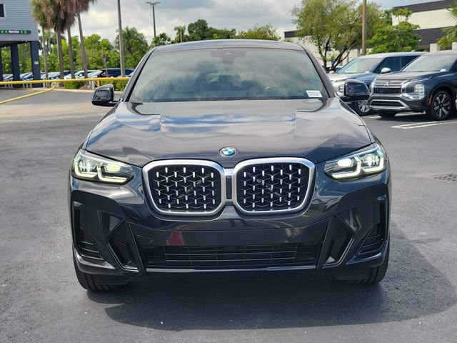 Used 2022 BMW X4 xDrive30i w/ M Sport Package 2 AWD/4WD image 2