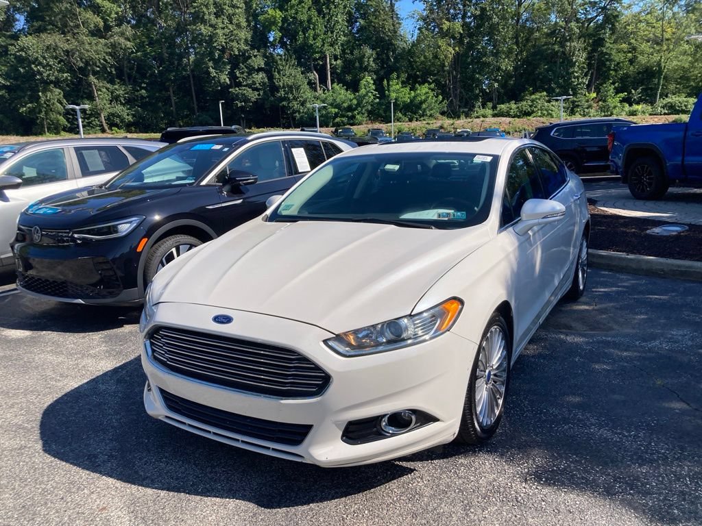 Used 2016 Ford Fusion Titanium AWD/4WD image 3