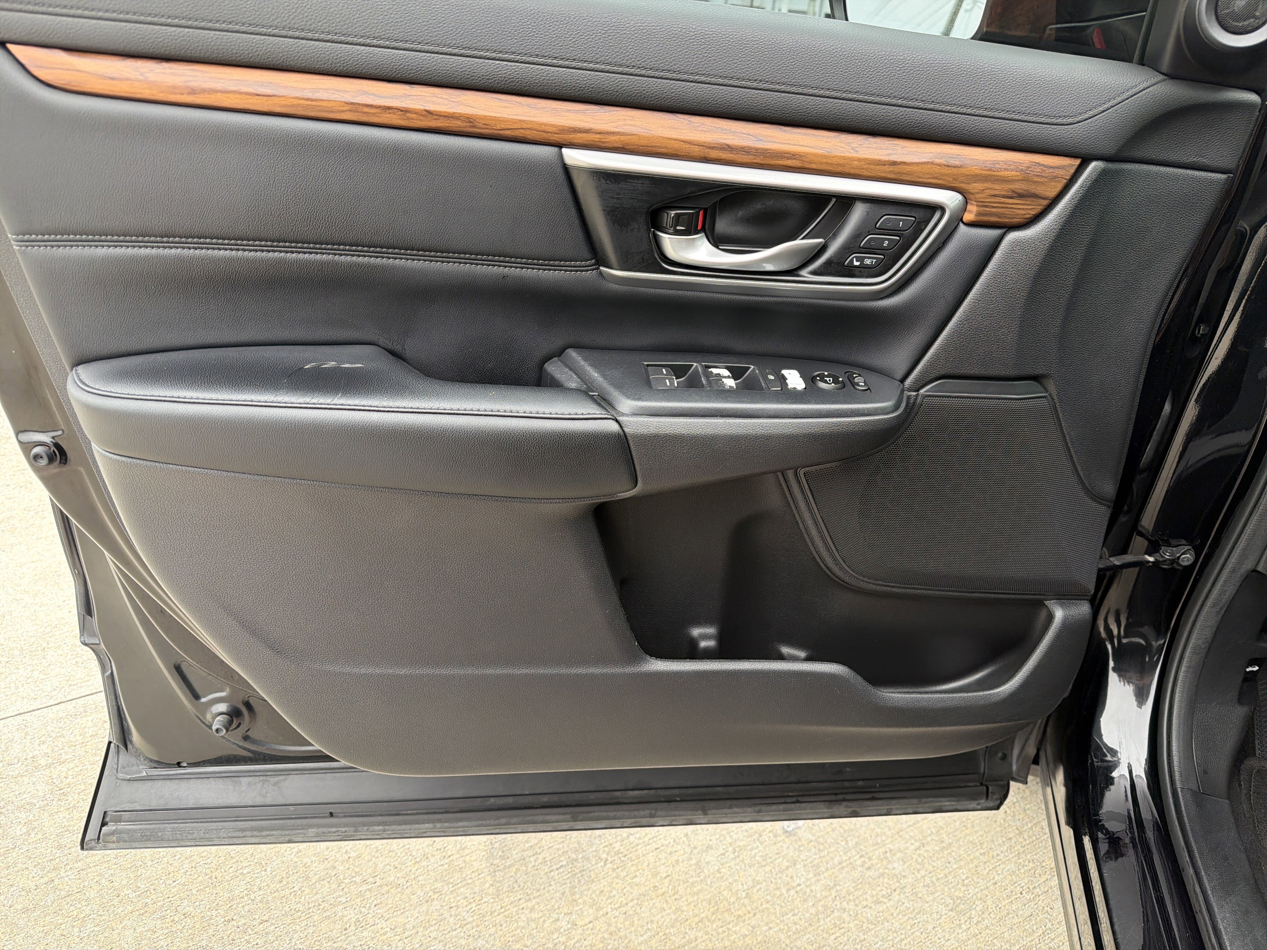 Used 2020 Honda CR-V EX-L image 14