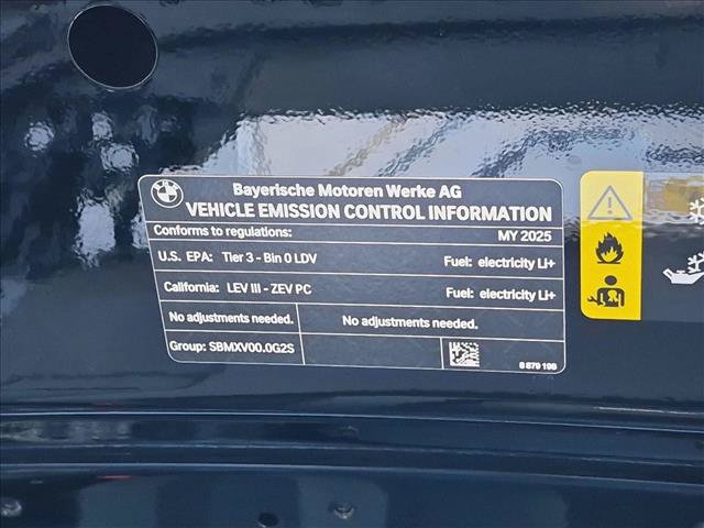 Certified 2025 BMW i4 eDrive40 w/ Premium Package RWD image 27