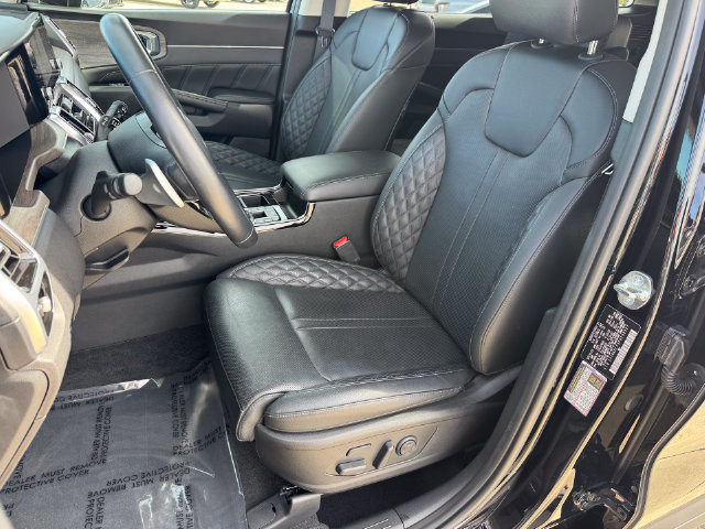 Used 2023 Kia Sorento SX Prestige AWD/4WD image 16
