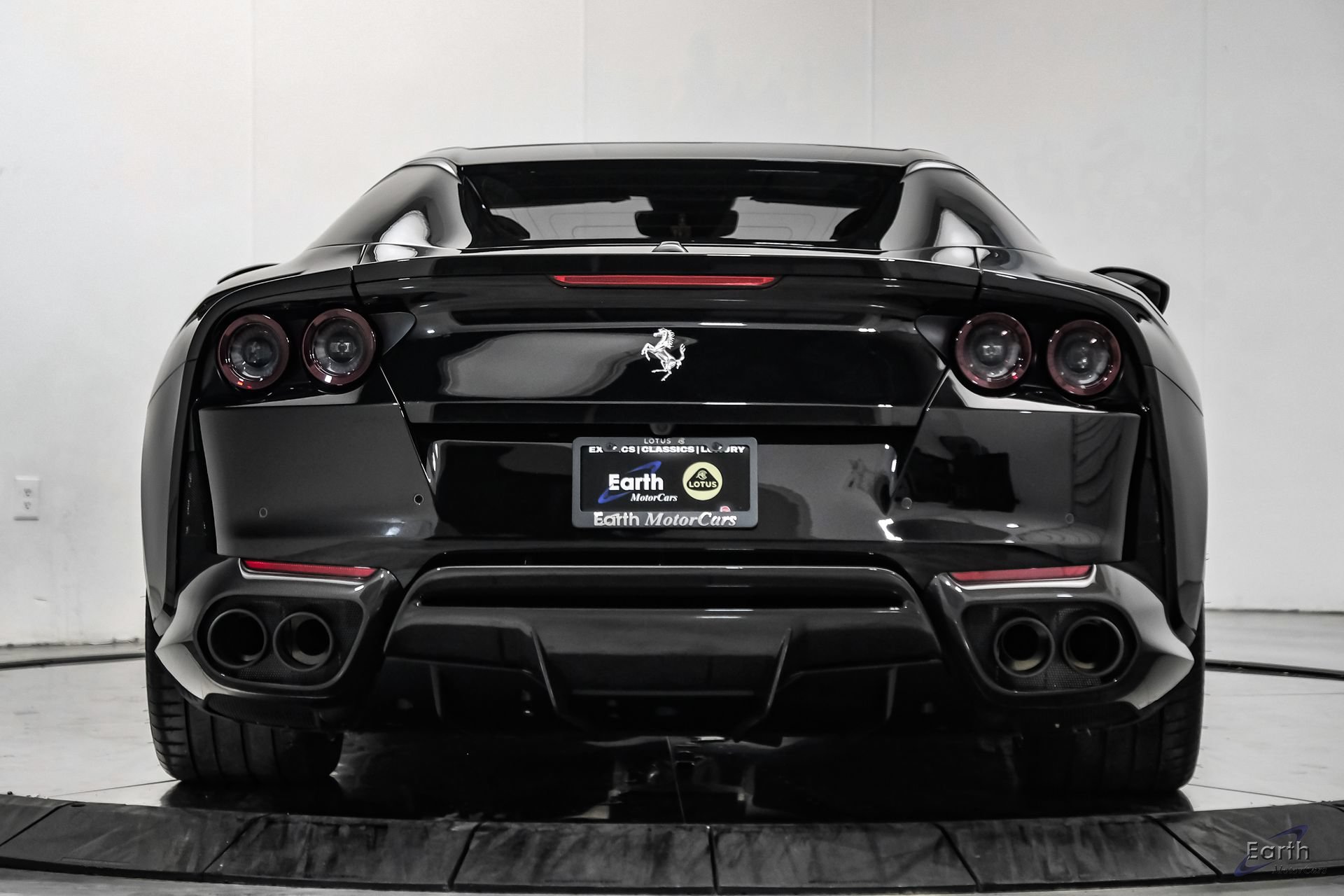 Used 2022 Ferrari 812 GTS RWD image 16