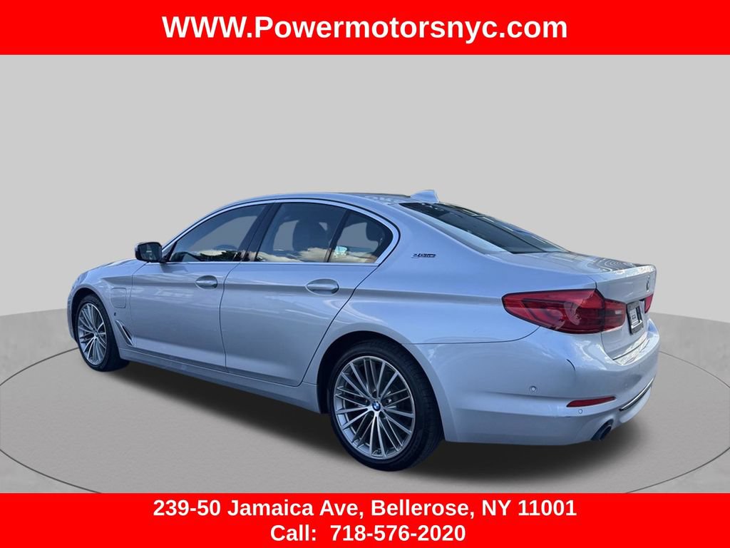 Used 2019 BMW 530e xDrive w/ Premium Package AWD/4WD image 6