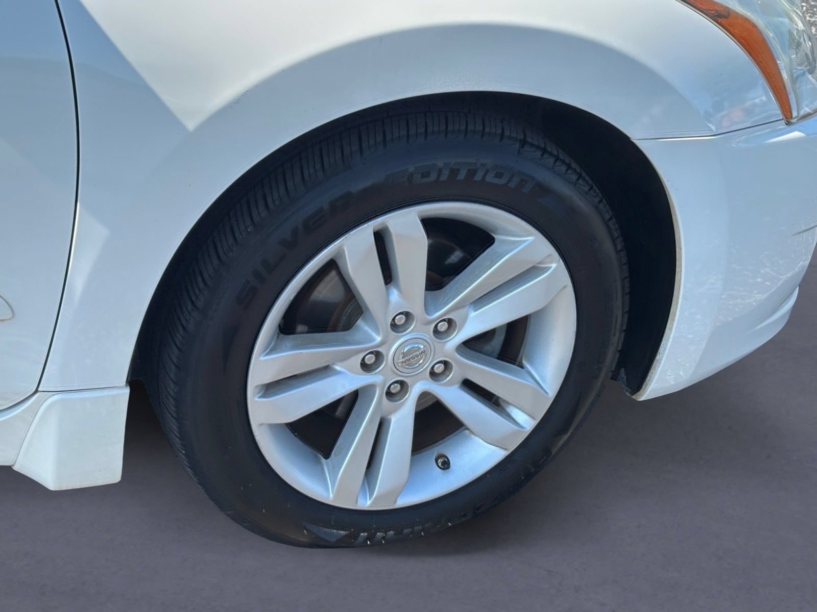 Used 2012 Nissan Altima 3.5 SR w/ Sport Pkg FWD image 14