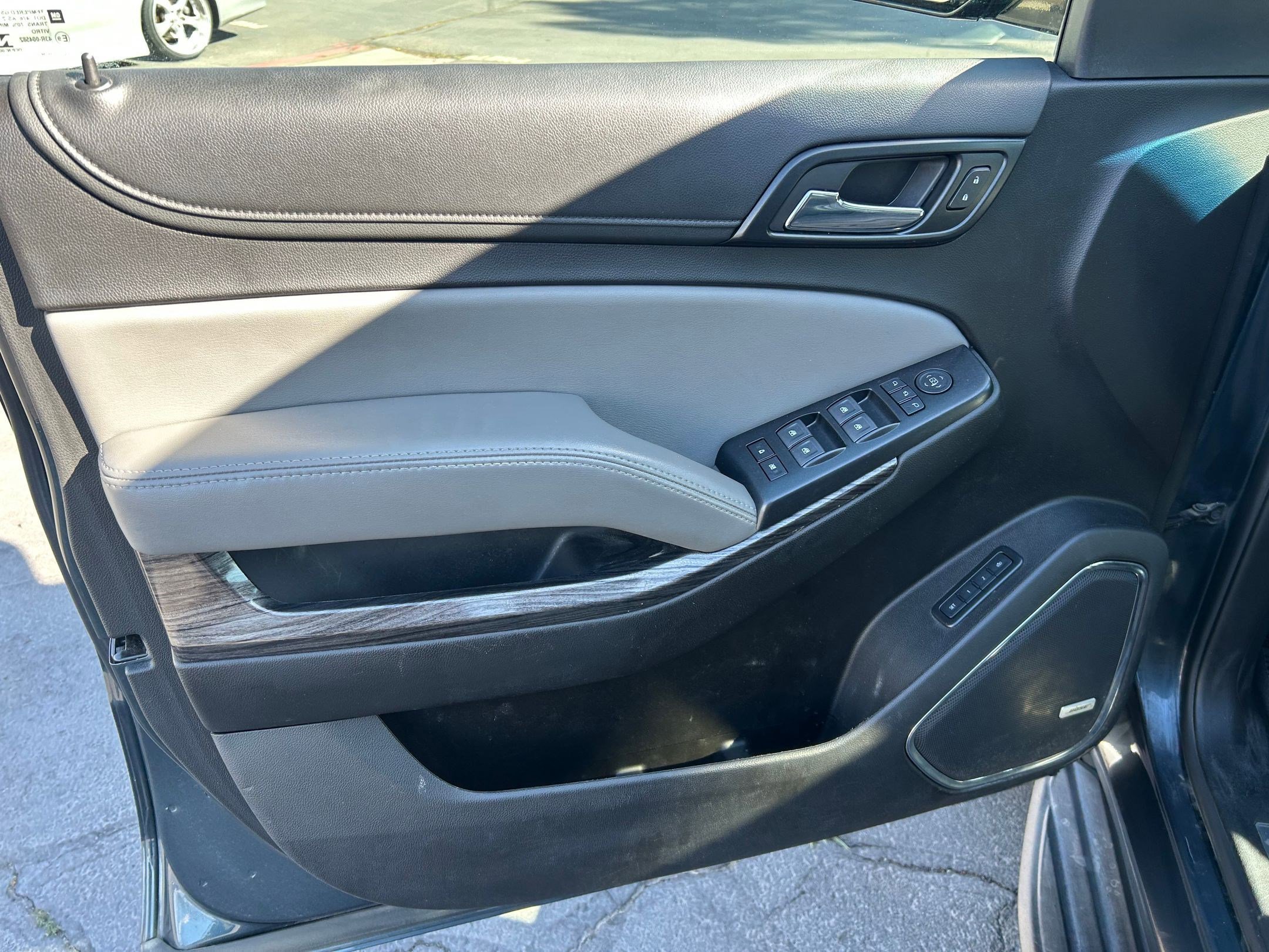 Used 2020 Chevrolet Suburban LT AWD/4WD image 10
