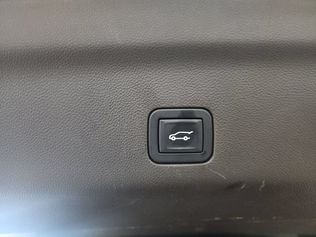 Certified 2024 Chevrolet Suburban LT AWD/4WD image 21