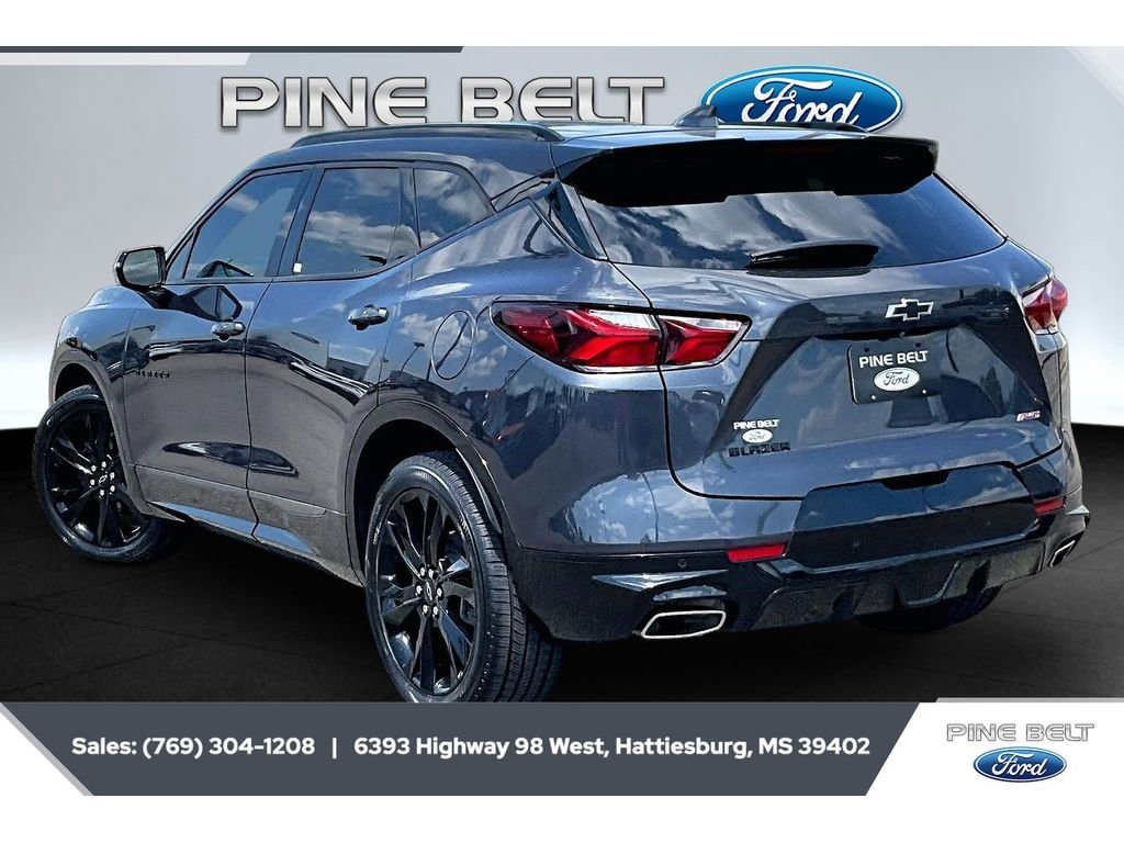 Used 2021 Chevrolet Blazer RS w/ Enhanced Convenience Package FWD image 2