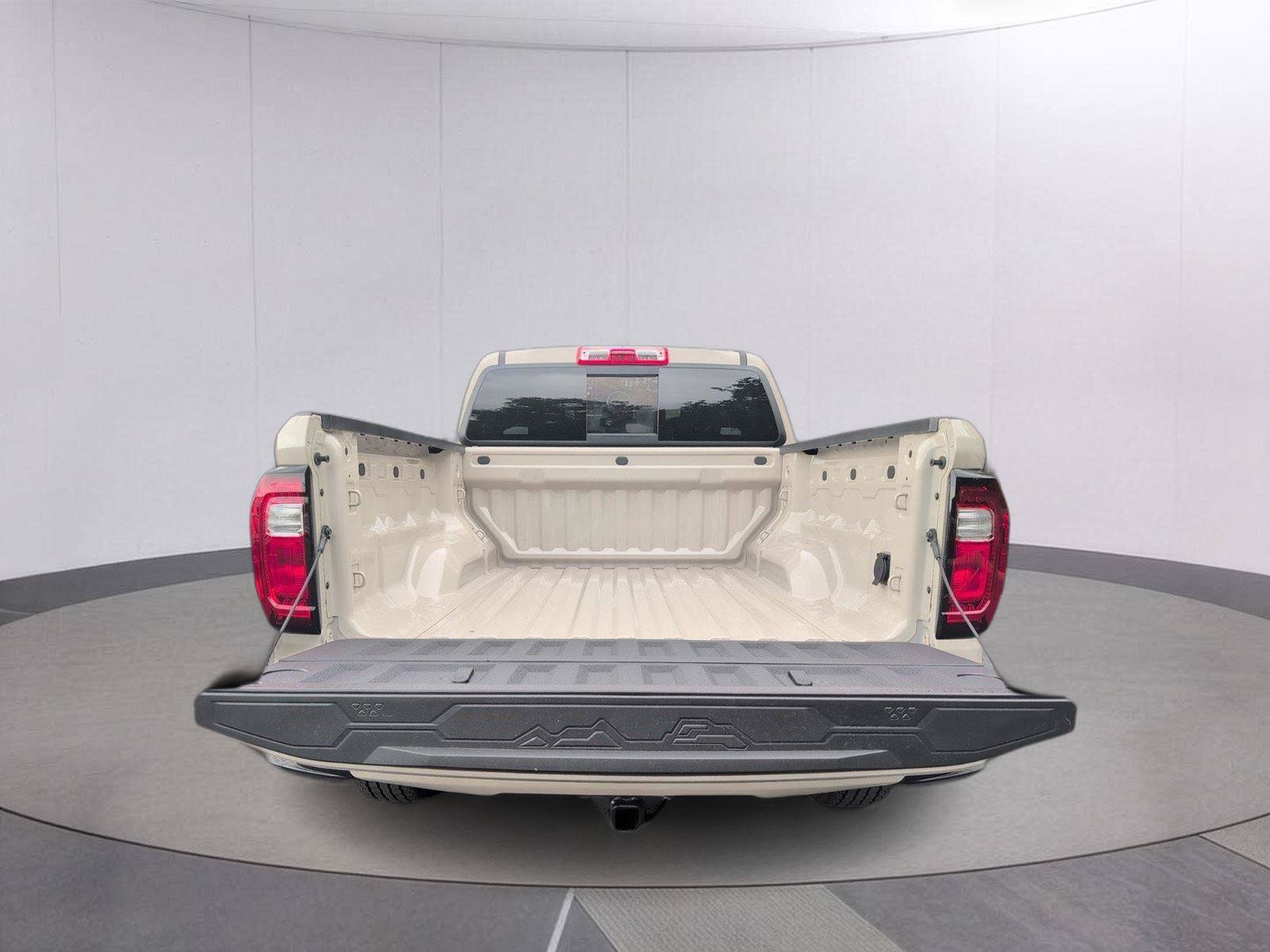 New 2026 GMC Canyon Elevation w/ Convenience Package RWD image 4