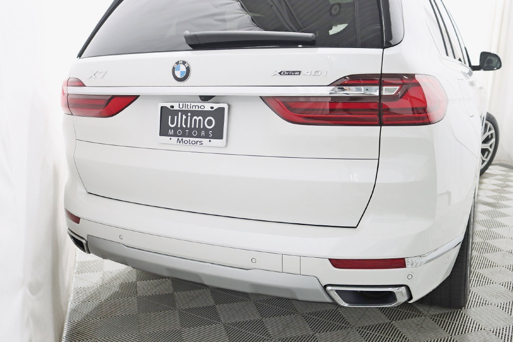 Used 2022 BMW X7 xDrive40i w/ Premium Package AWD/4WD image 12