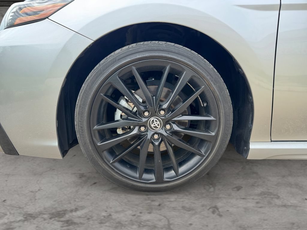 Certified 2022 Toyota Camry XSE FWD image 9