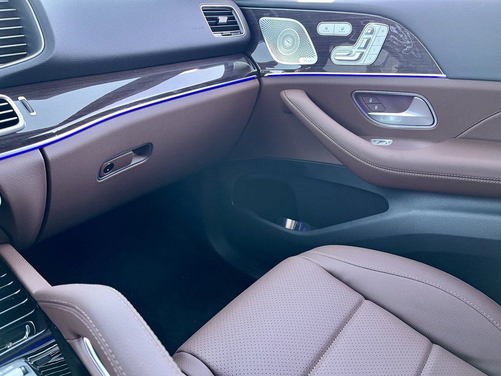 Used 2025 Mercedes-Benz GLE 450e 4MATIC image 41