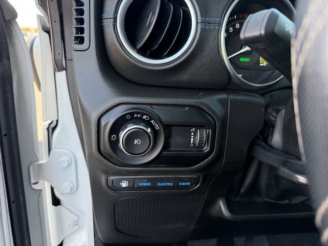 Used 2023 Jeep Wrangler Unlimited Rubicon 4xe w/ Cold Weather Group AWD/4WD image 22