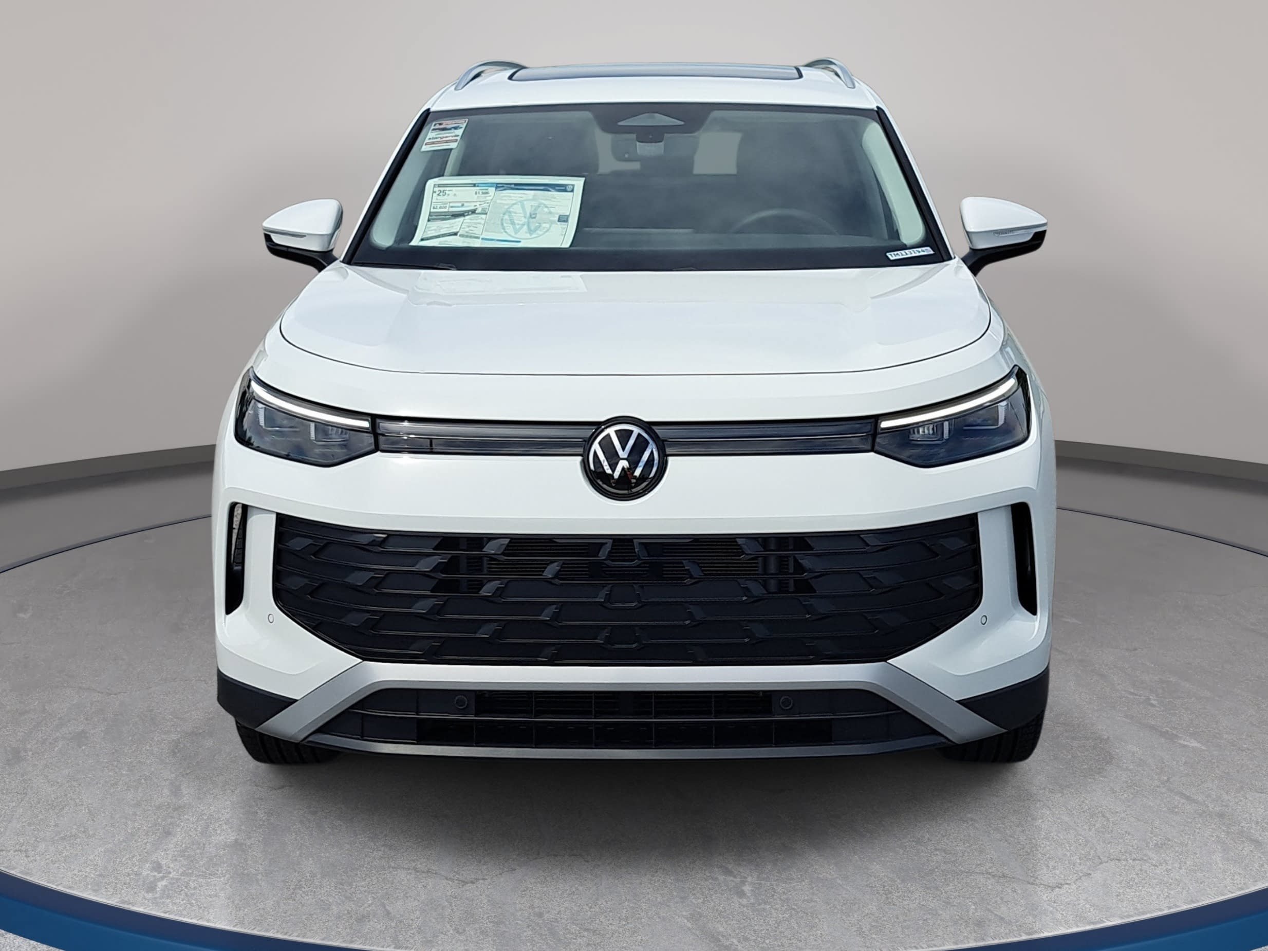 New 2026 Volkswagen Tiguan SE AWD/4WD image 2