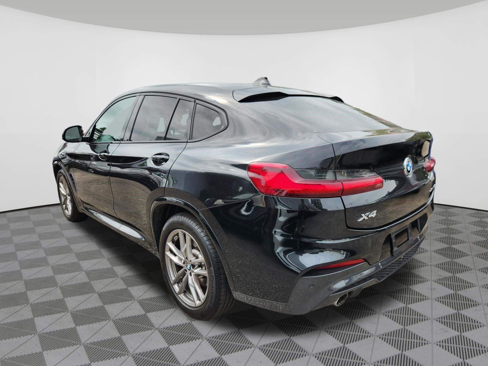 Used 2021 BMW X4 xDrive30i w/ M Sport Package AWD/4WD image 3