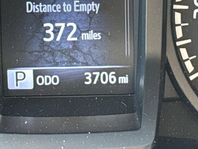Used 2020 Toyota Tacoma SR w/ SR Convenience Package RWD image 28