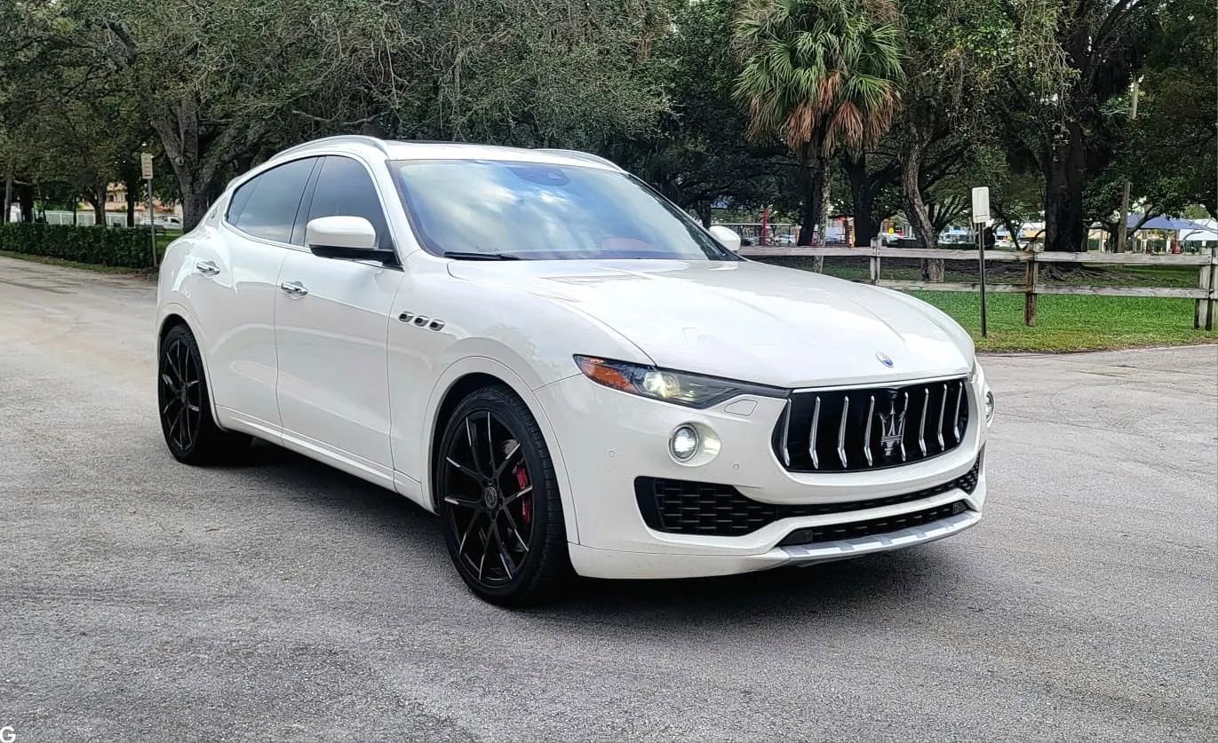 Used 2017 Maserati Levante S image 3