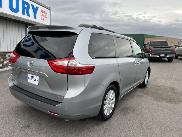 Used 2017 Toyota Sienna Limited FWD image 17