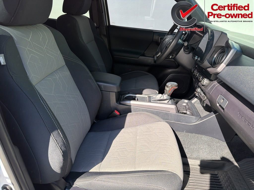 Used 2020 Toyota Tacoma TRD Off-Road AWD/4WD image 34