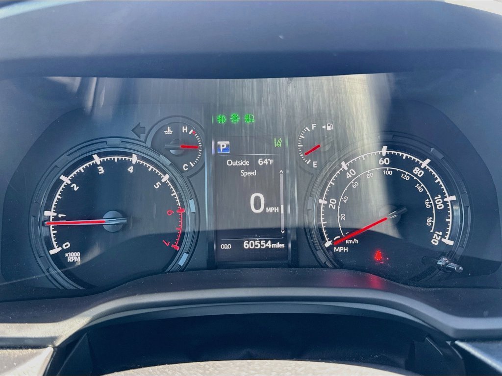 Used 2021 Toyota 4Runner SR5 Premium w/ Moonroof Package AWD/4WD image 13