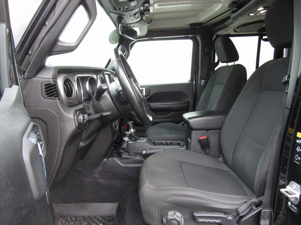 Used 2021 Jeep Gladiator Sport image 11