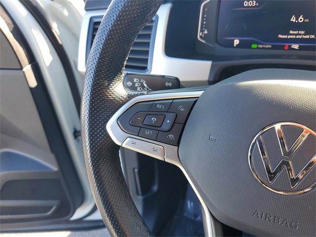 Used 2022 Volkswagen Atlas Cross Sport SEL R-Line image 17