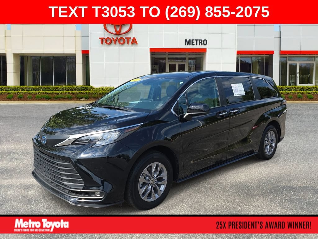 Certified 2025 Toyota Sienna XLE