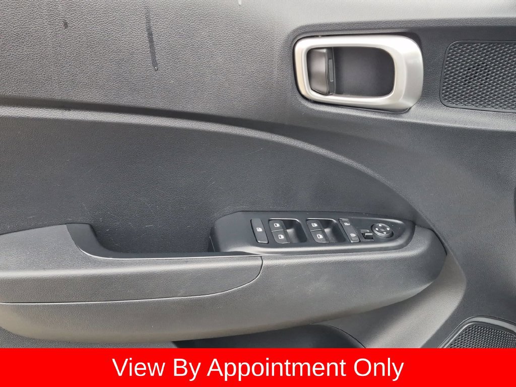 Used 2026 Hyundai Venue SEL FWD image 11