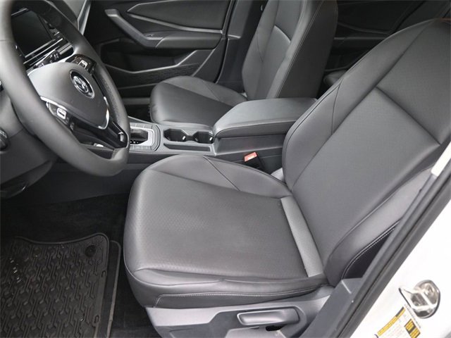 Used 2020 Volkswagen Jetta SE image 19