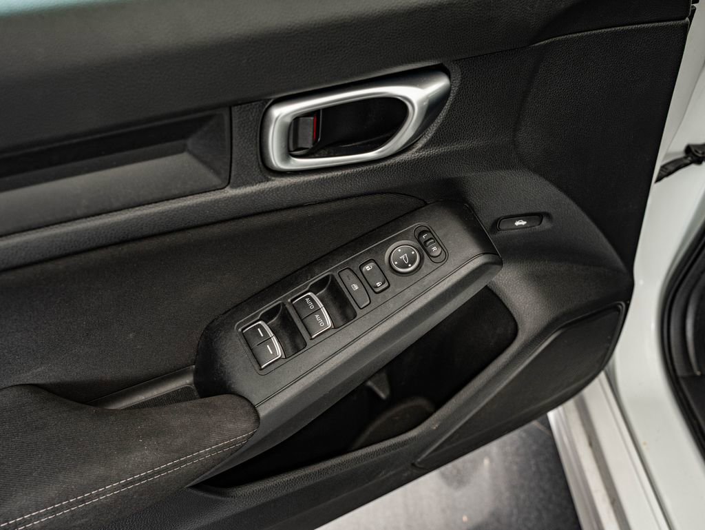 Used 2022 Honda Civic Sport image 16