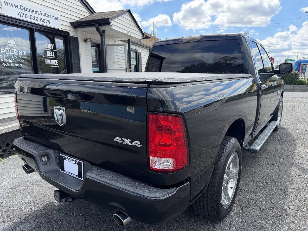 Used 2015 RAM 1500 Express AWD/4WD image 9