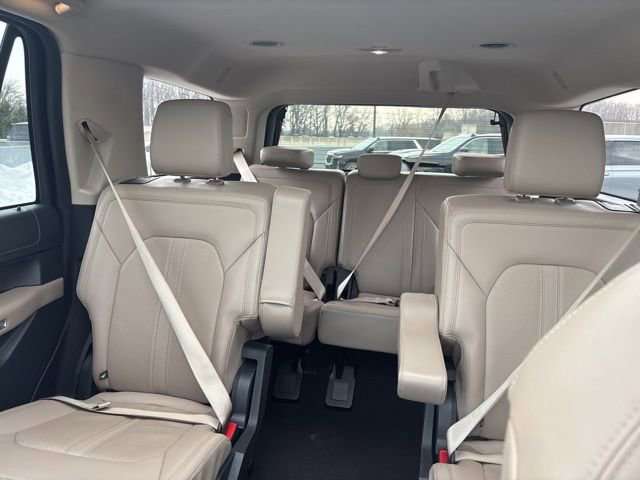Used 2024 Ford Expedition Limited image 4