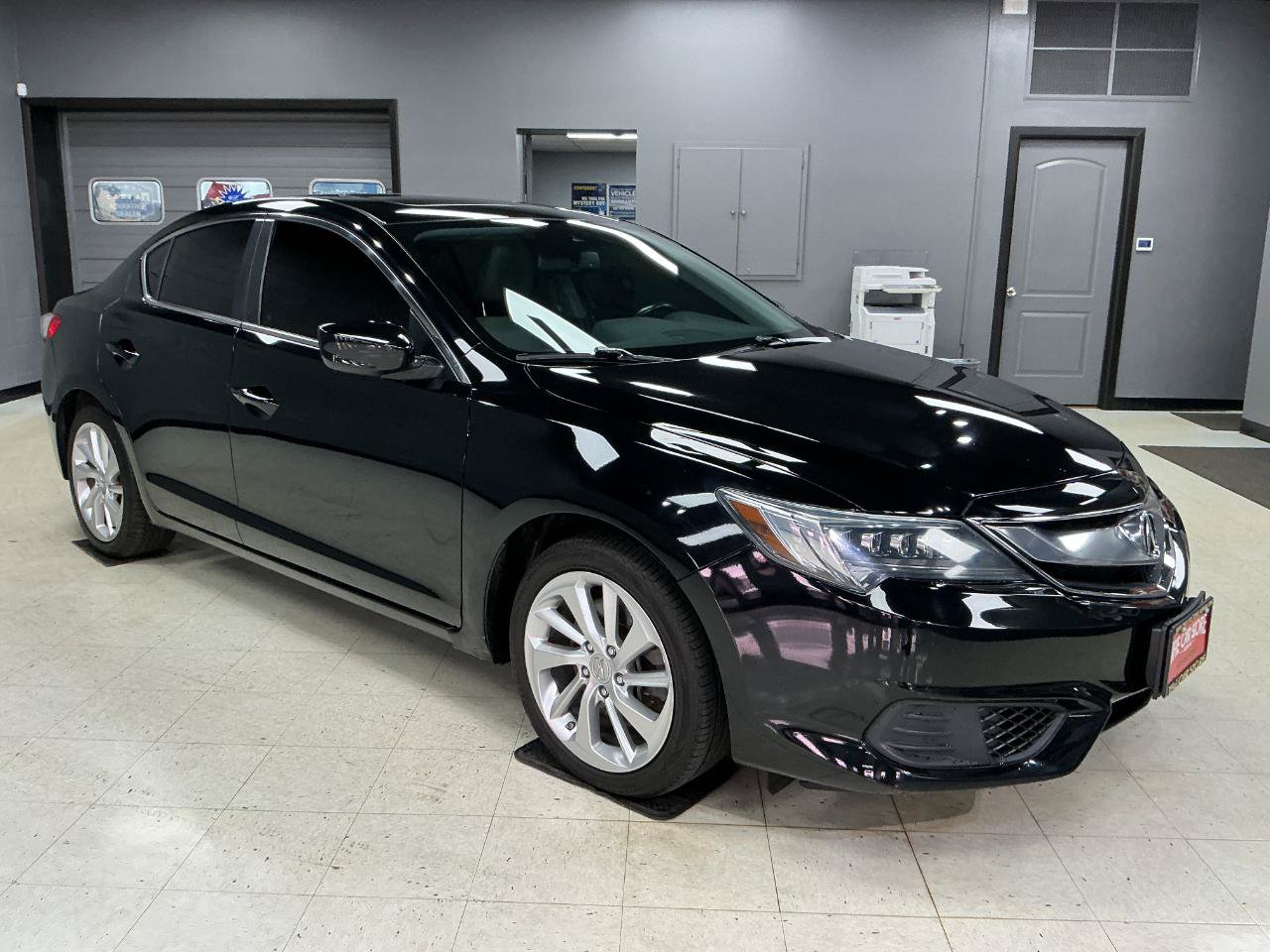 Used 2016 Acura ILX FWD image 2