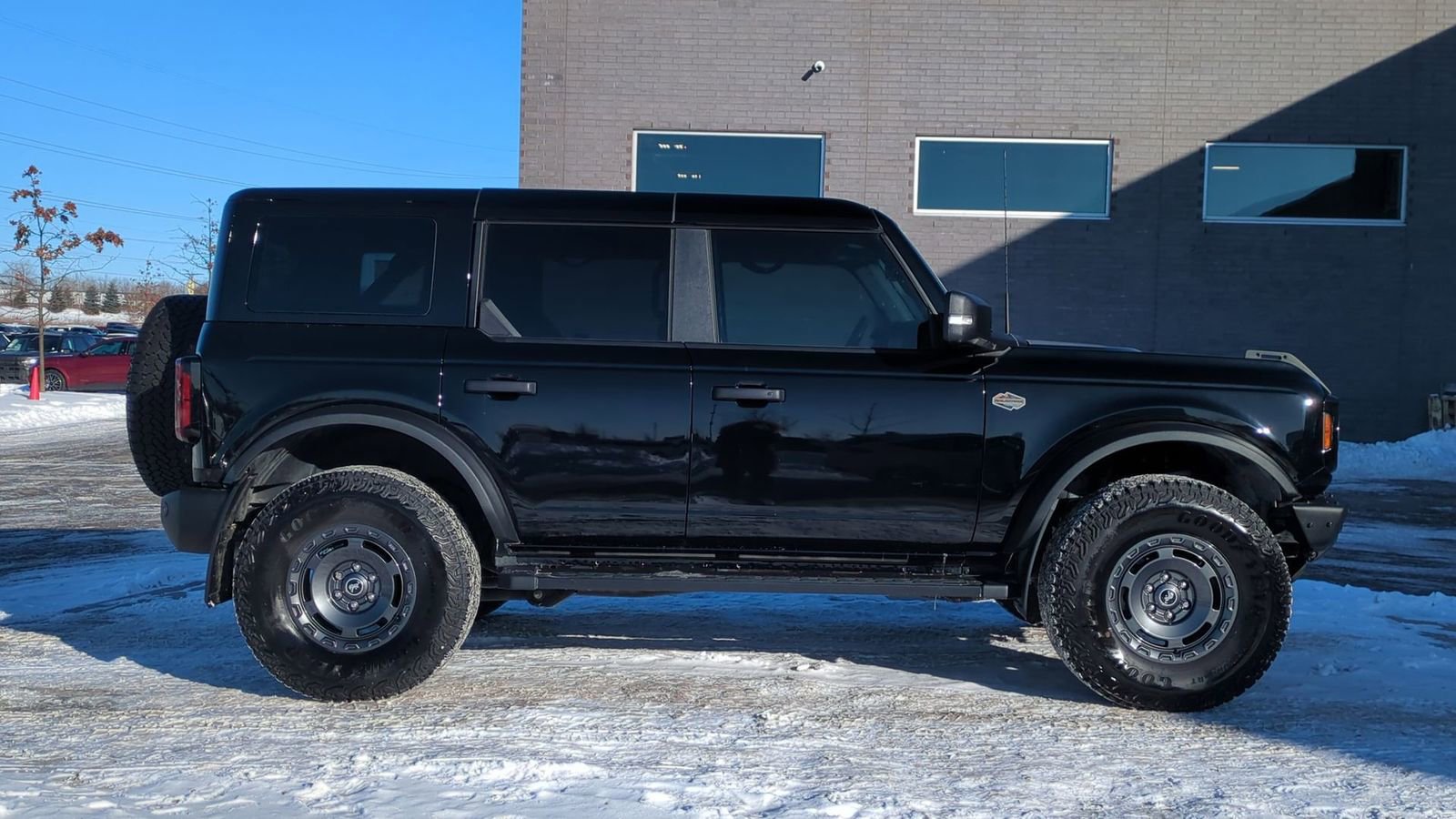 Certified 2024 Ford Bronco Wildtrak image 8