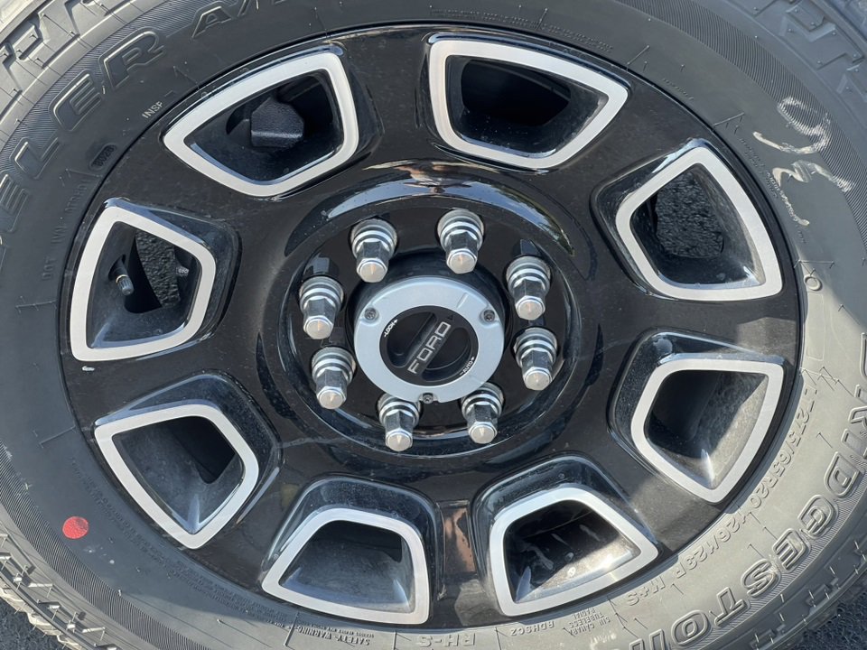 New 2026 Ford F350 4x4 Crew Cab Super Duty image 10