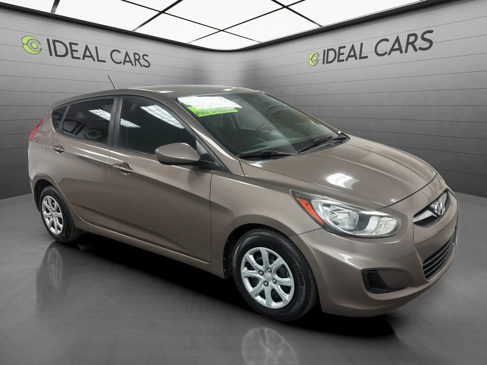 Used 2014 Hyundai Accent GS FWD image 3