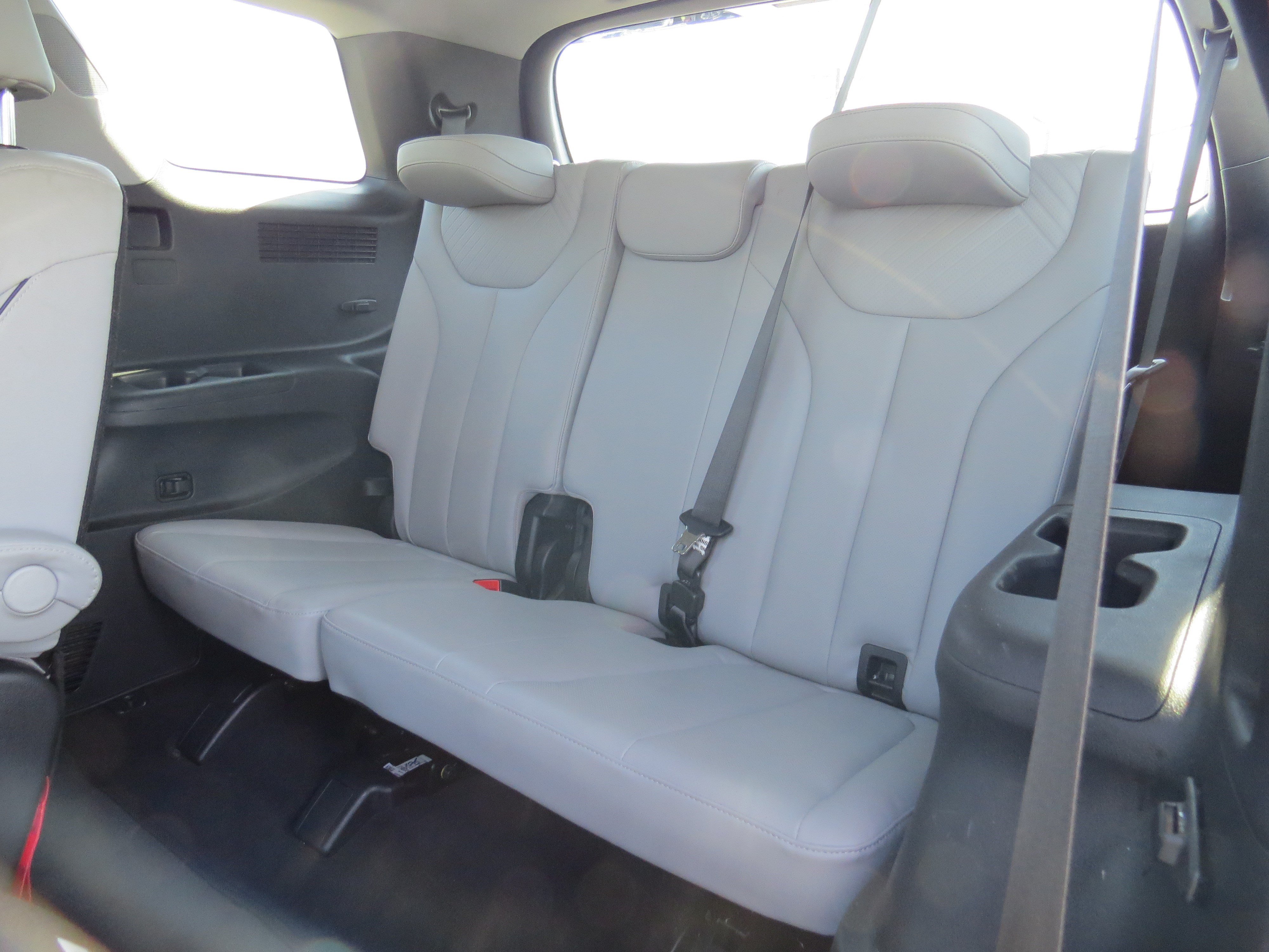 Used 2024 Hyundai Palisade SEL w/ Premium Package AWD/4WD image 12