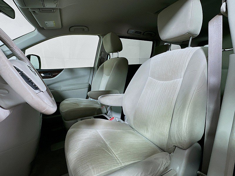 Used 2016 Nissan Quest SV FWD image 11