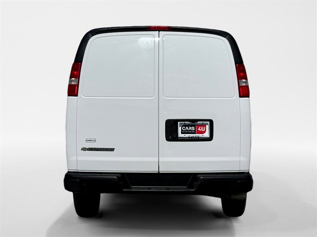 Used 2022 Chevrolet Express 2500 w/ Driver Convenience Package image 6