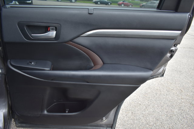 Used 2019 Toyota Highlander Limited AWD/4WD image 48