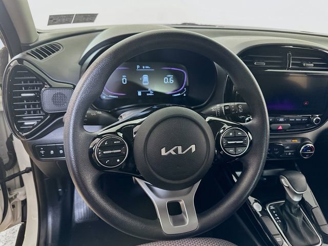 Used 2023 Kia Soul S FWD image 12
